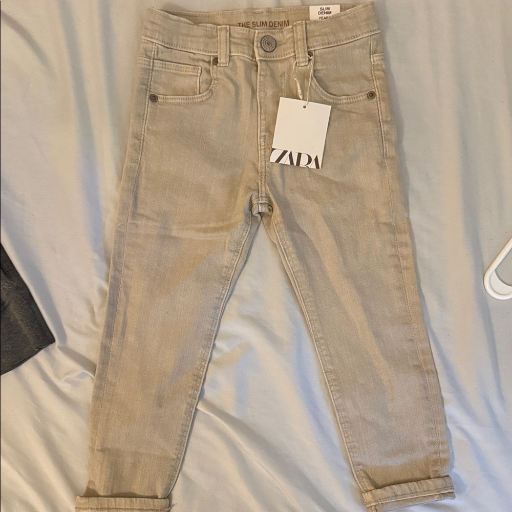 Zara Toddler Boys Slim Denim Pants in Light Beige